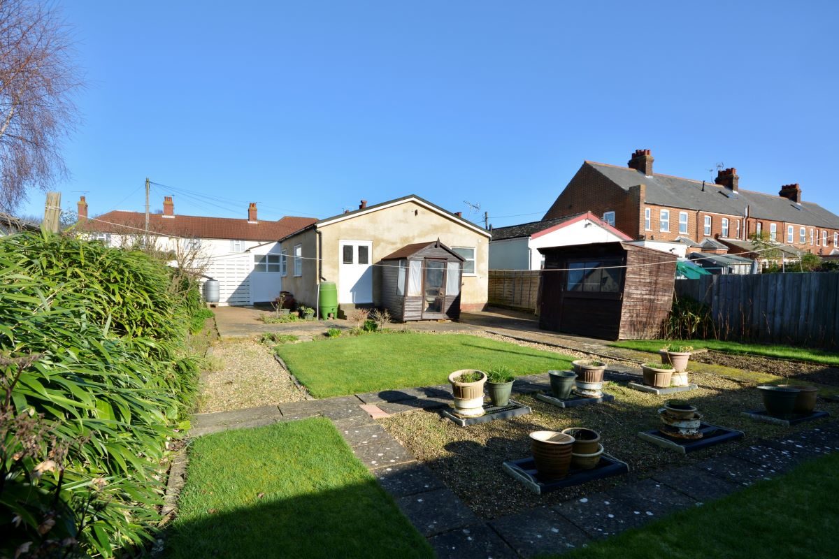2 St. Andrews Road, Felixstowe lot image - 9