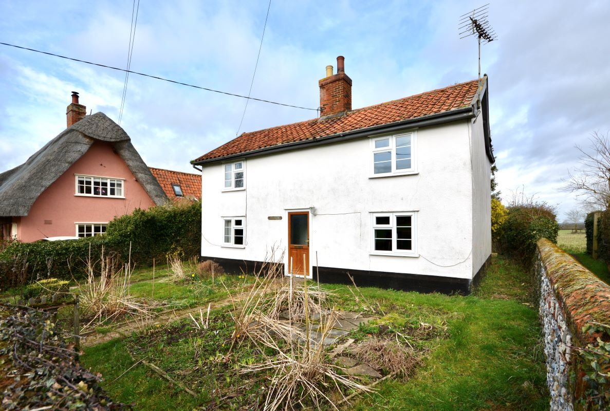 The Oak Shades, Half Moon Lane, Redgrave, Diss, IP22 1RX Goldings