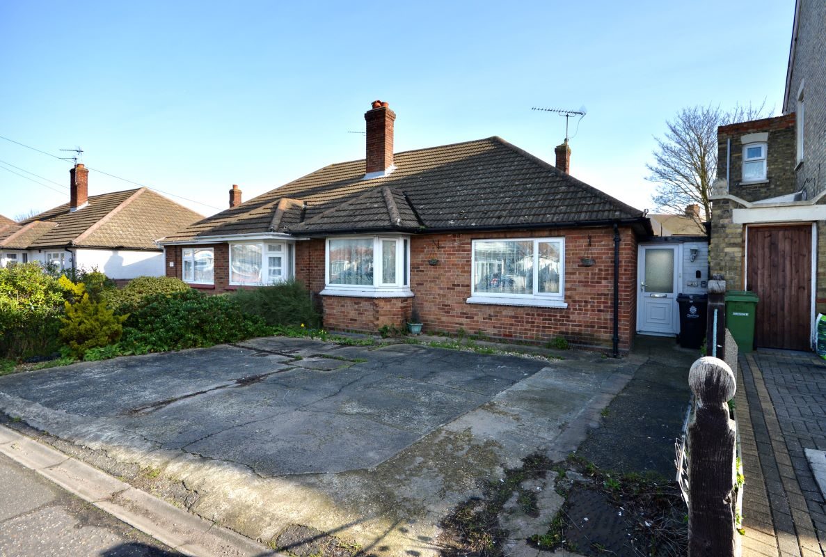 164 Wellesley Road, ClactononSea, CO15 3QE Goldings Auctions