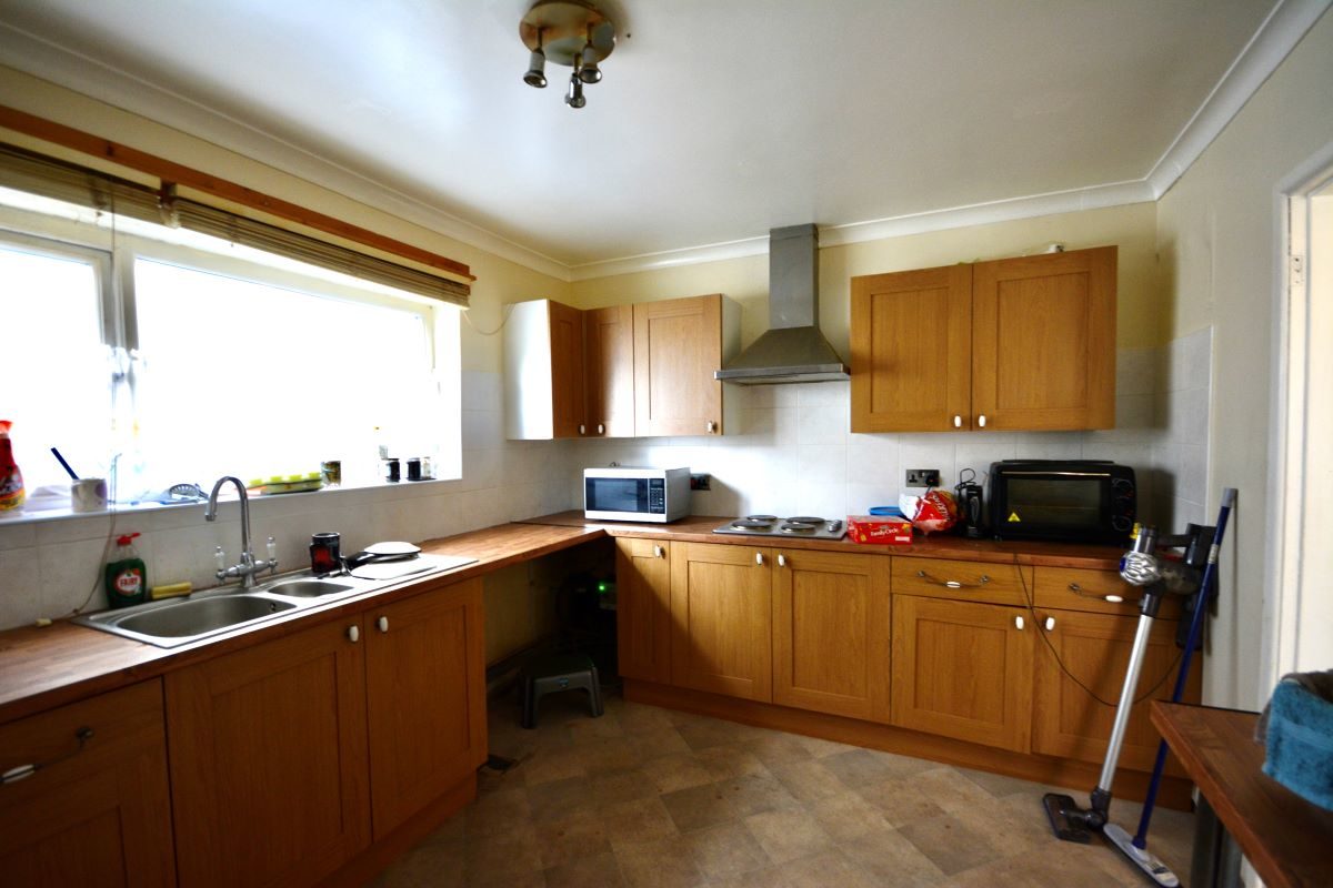 164 Wellesley Road, Clacton-on-Sea lot image - 1