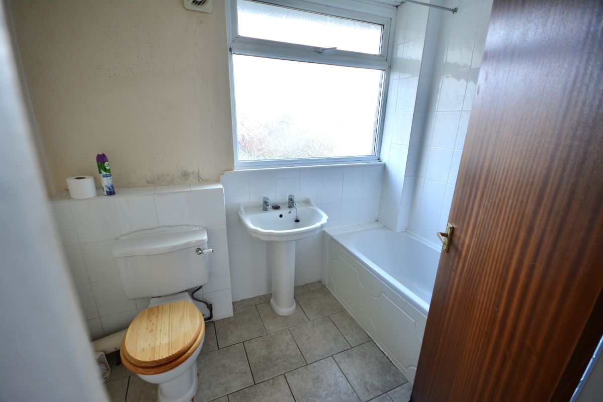 5 & 5A Ellenbrook Green, Ipswich lot image - 9