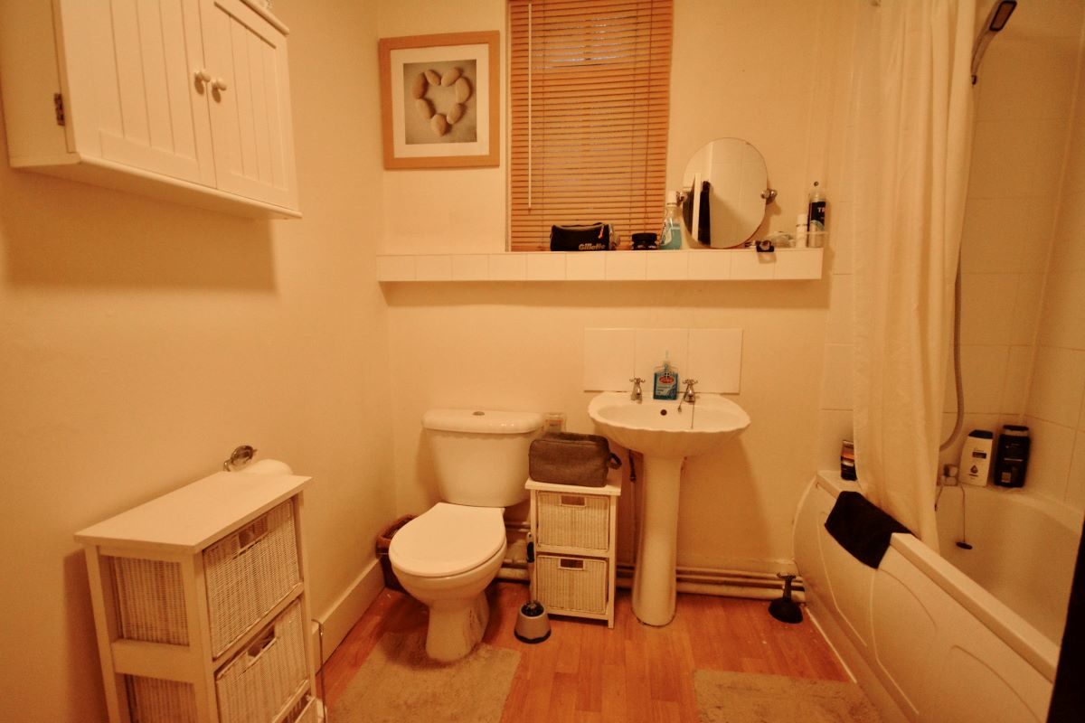 15A High Street, Manningtree lot image - 6