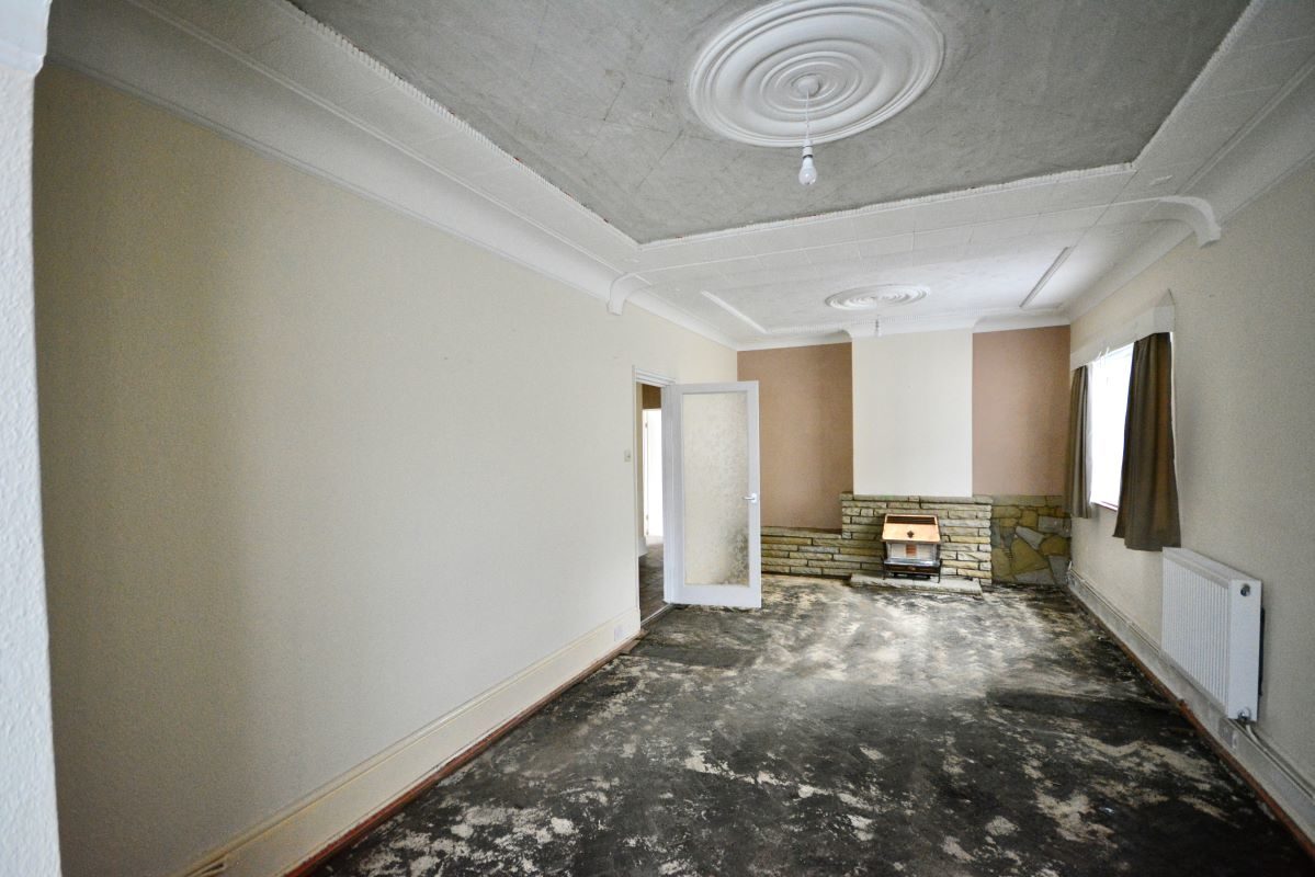 45 New Century Road, Basildon lot image - 3