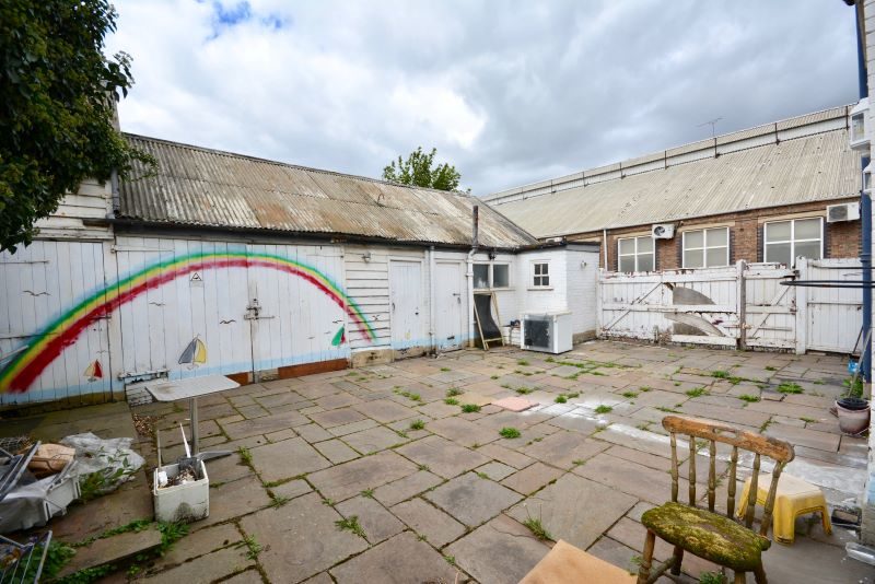 Golden Ship Inn,, Cliff Road, Ipswich lot image - 6