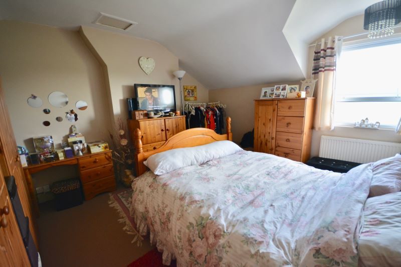 427 Bramford Lane, Ipswich lot image - 3