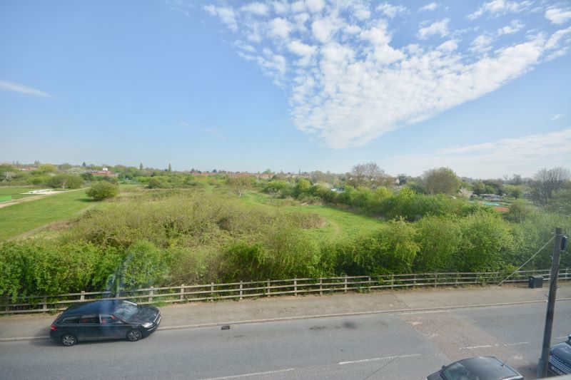427 Bramford Lane, Ipswich lot image - 7