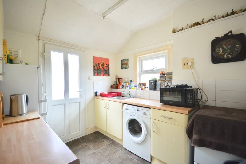 33 & 33a Foxhall Road, Ipswich lot image - 3