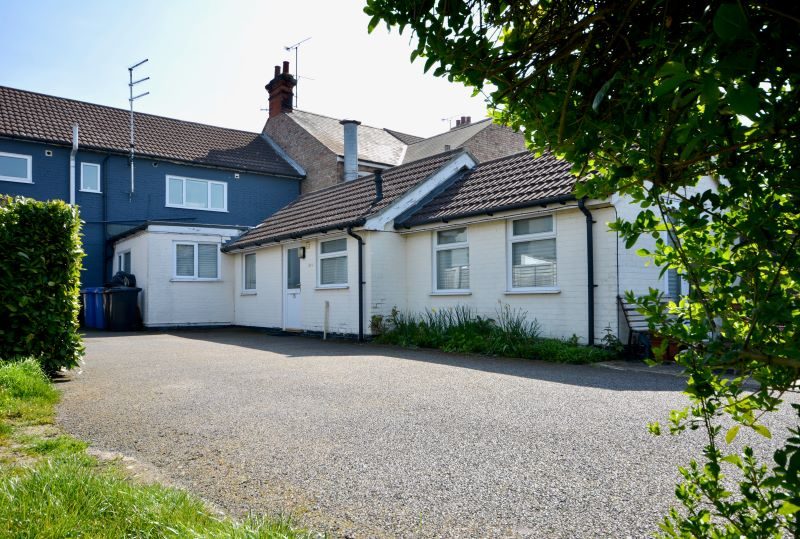 72c Cauldwell Hall Road, Ipswich, IP4 4QE Goldings Auctions