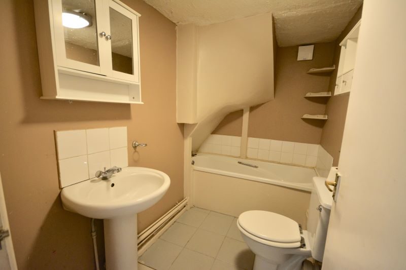 Maybush Cottage, Farm Road, Great Oakley, Essex, CO12 5AL Goldings