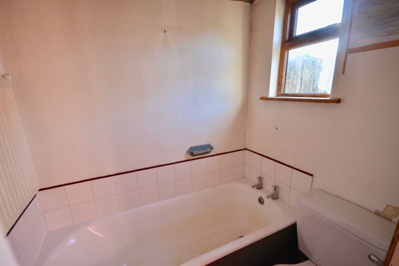 66 Lime Tree Place, Stowmarket lot image - 3