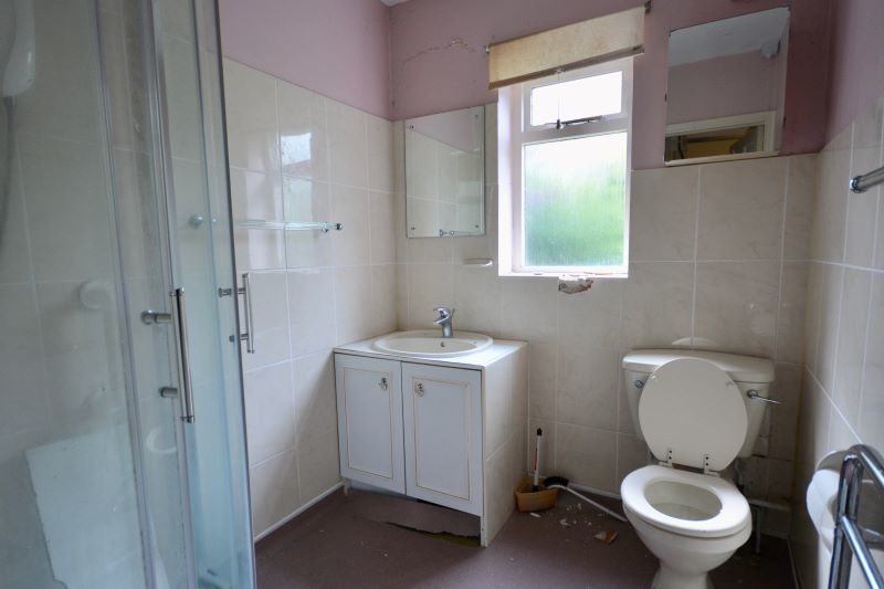 2 Manor Gardens, Diss lot image - 4
