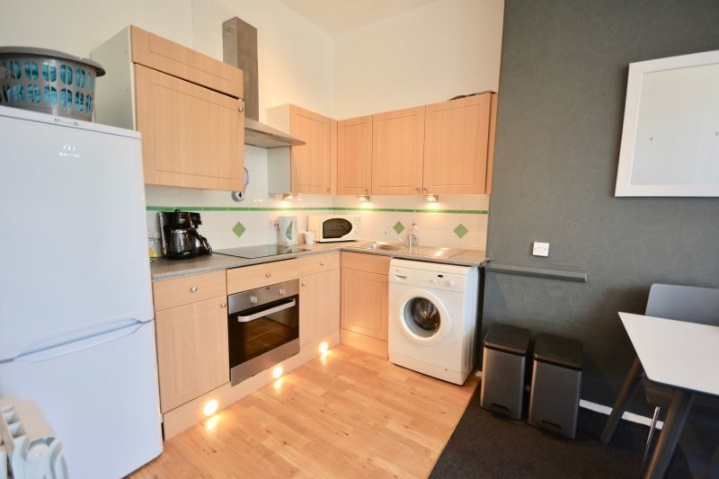 Flat 6, Middlesex Court, Lyon Close, Clacton-on-Sea lot image - 1