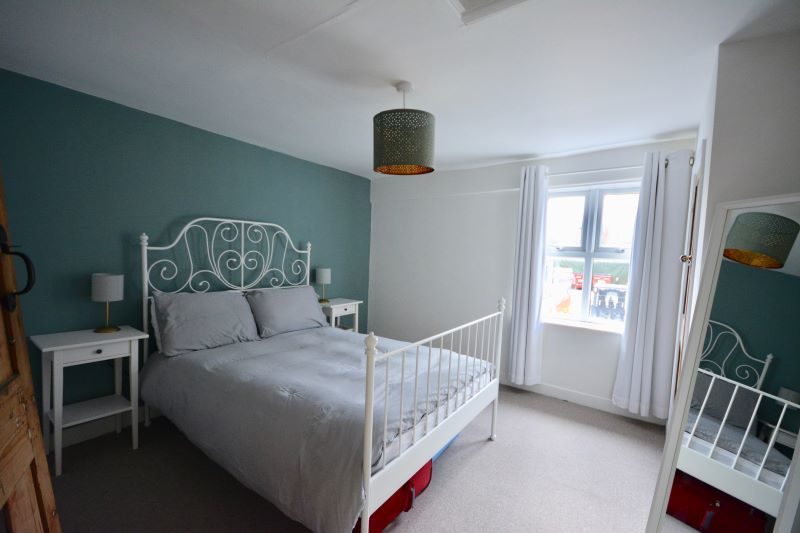 9 Sun Lane, Woodbridge lot image - 2