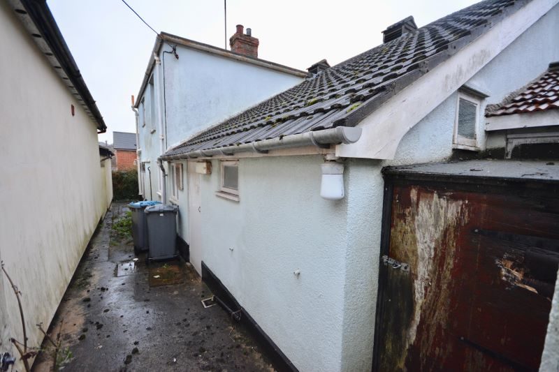 6 Albert Road, Framlingham lot image - 10