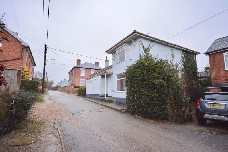 6 Albert Road, Framlingham lot image - 12