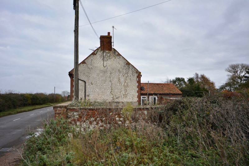 1 Gorleston Cottages,, Main Road, Titchwell lot image - 1
