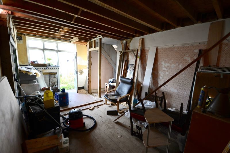 156 Chelmer Road, Chelmsford lot image - 5