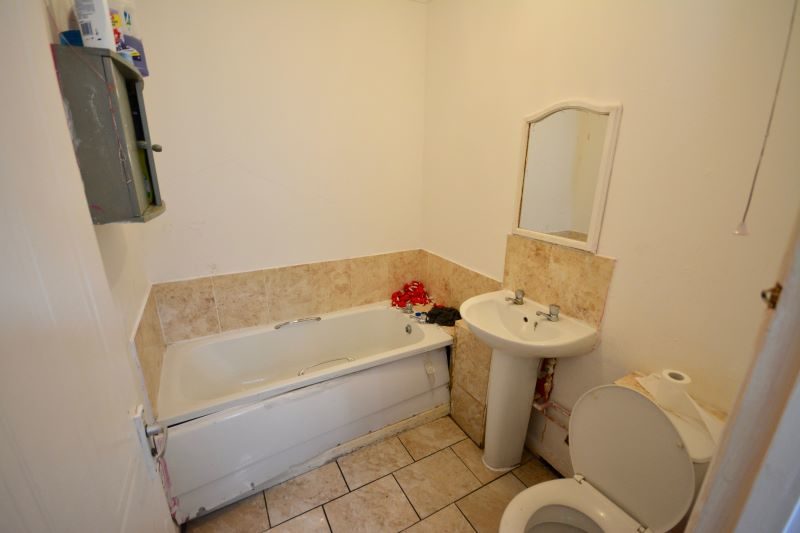 Flat 2,, 19 London Road, Ipswich lot image - 3