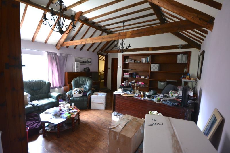 56 Oak Street, Fakenham lot image - 8