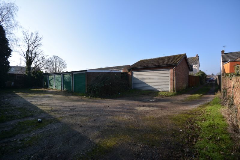 13 x Garages to the rear of 123 Parliament Road, Ipswich lot image - 4