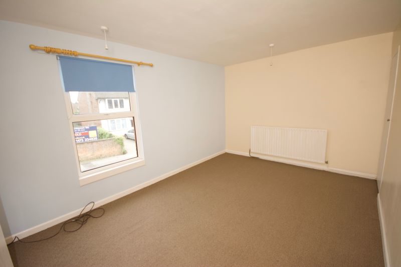 68 Cauldwell Hall Road, Ipswich lot image - 3