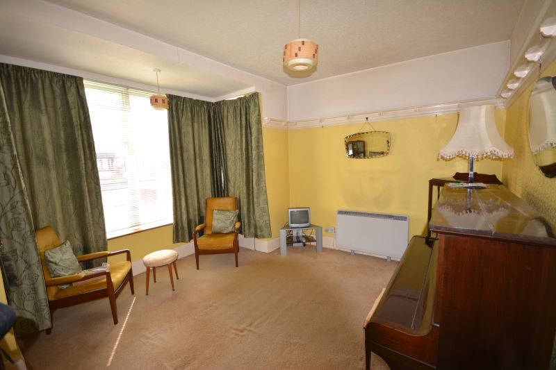 Flat 1, 43 West Avenue, Clacton-on-Sea lot image - 1