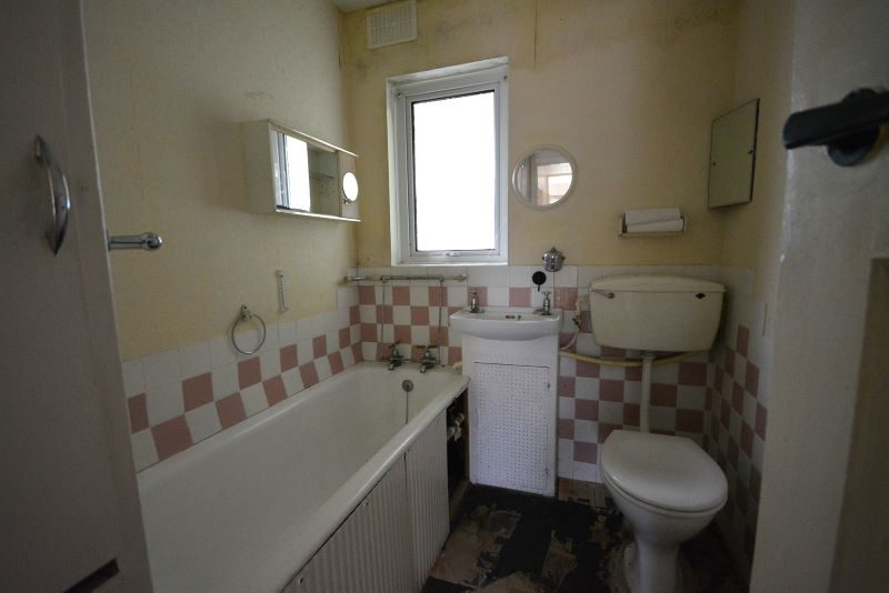 Wayside, Grove Hill, Ipswich lot image - 8