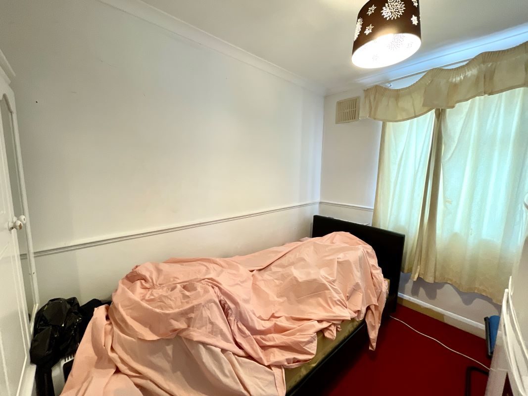 58 Clockhouse Lane, Romford lot image - 5