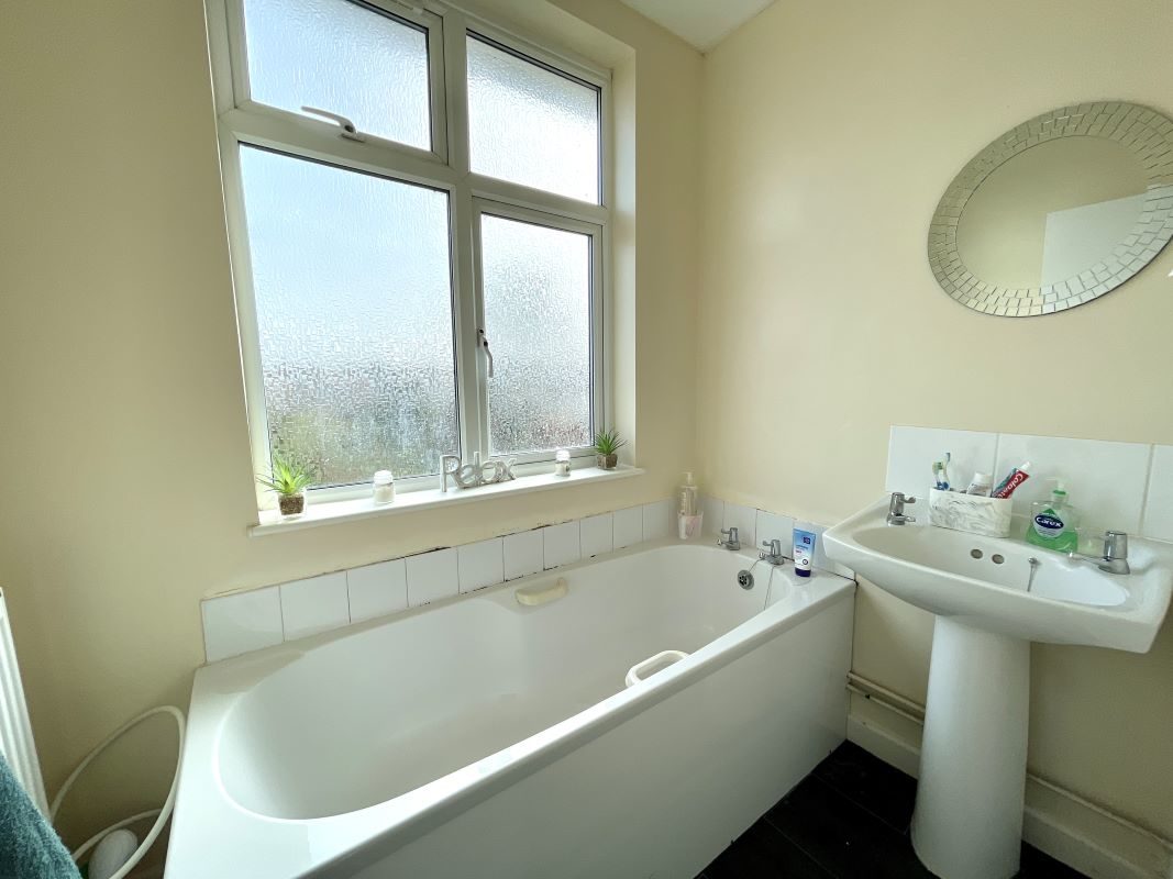 27 Gloucester Road, Ipswich lot image - 5