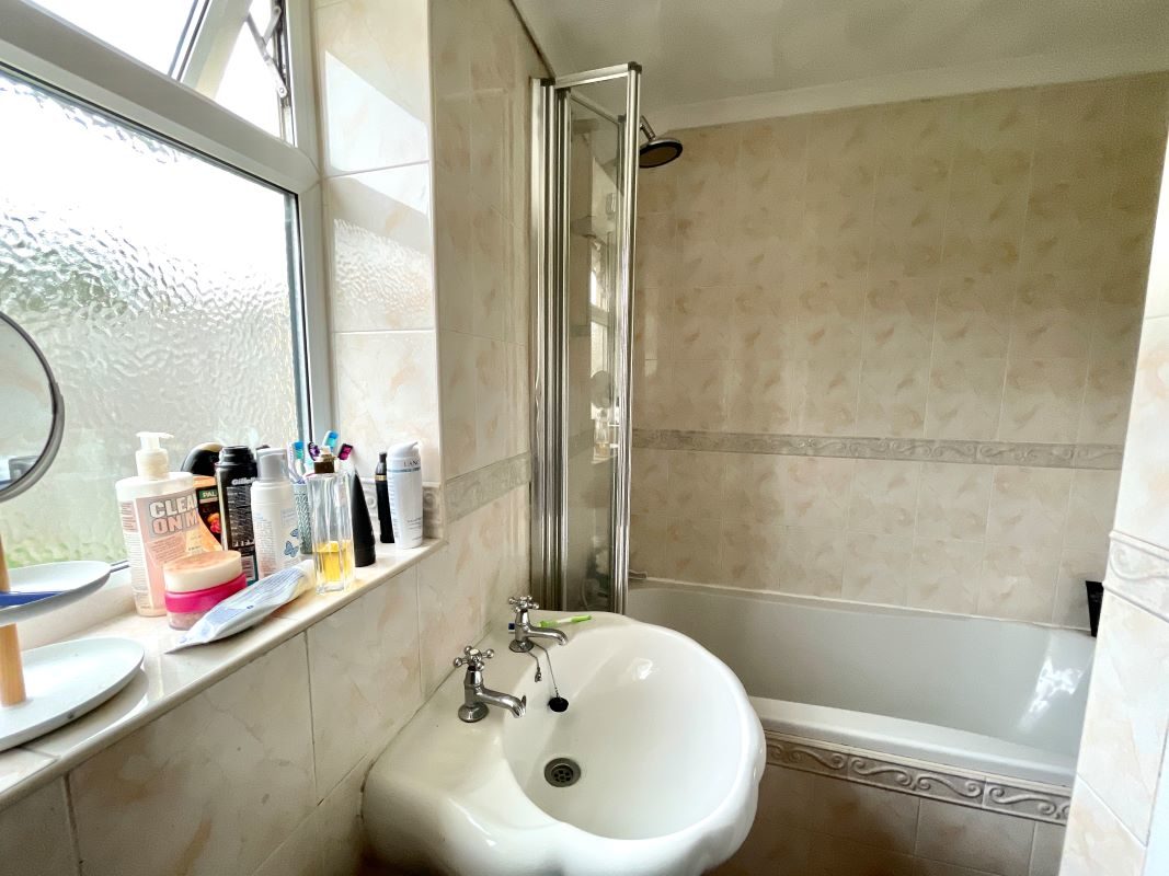 128 High Road, Trimley St. Mary, Felixstowe lot image - 7