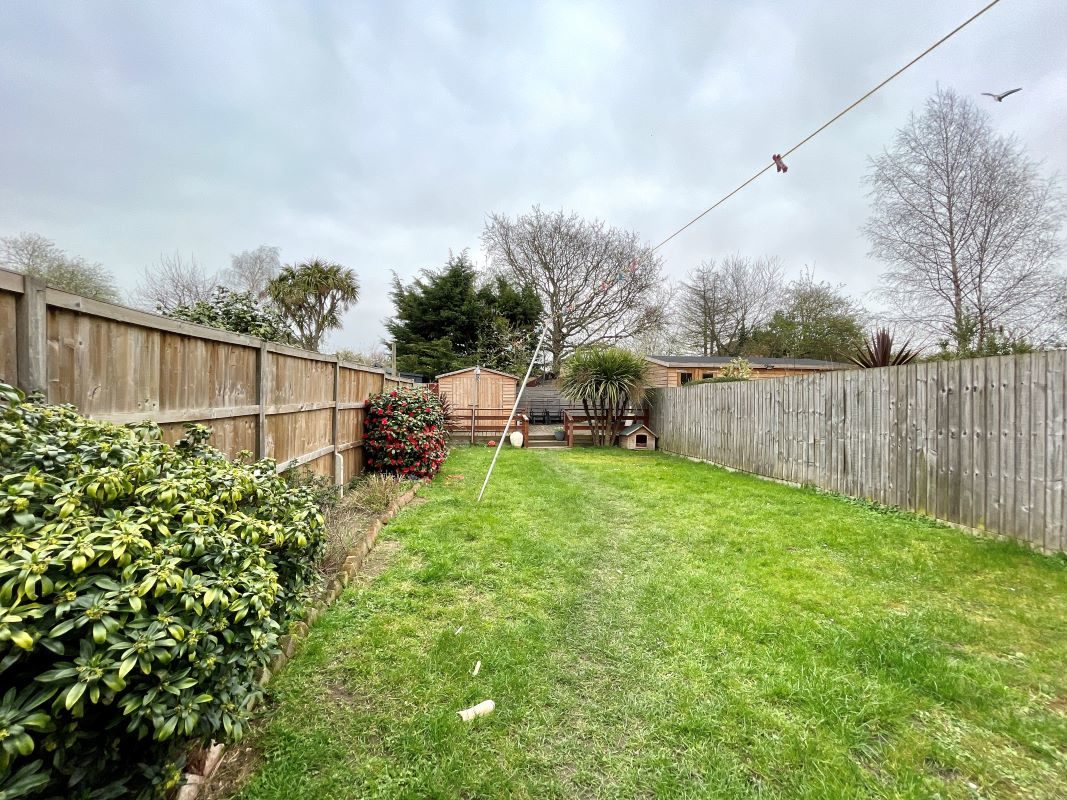 128 High Road, Trimley St. Mary, Felixstowe lot image - 9
