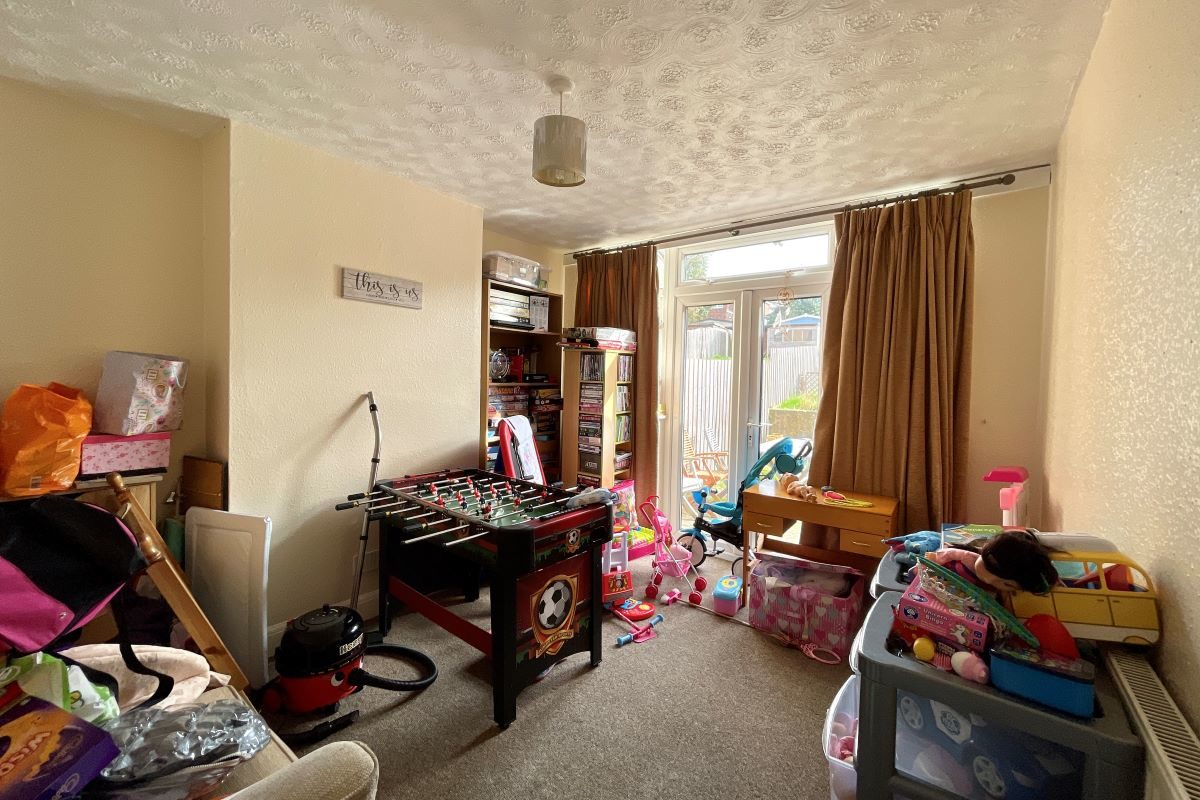 6 Pine Avenue, Ipswich lot image - 3