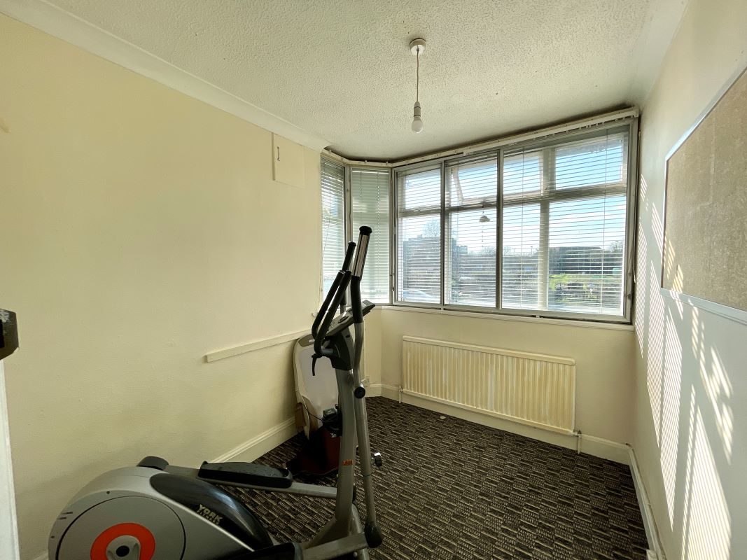 160 Chelmer Road, Chelmsford lot image - 4