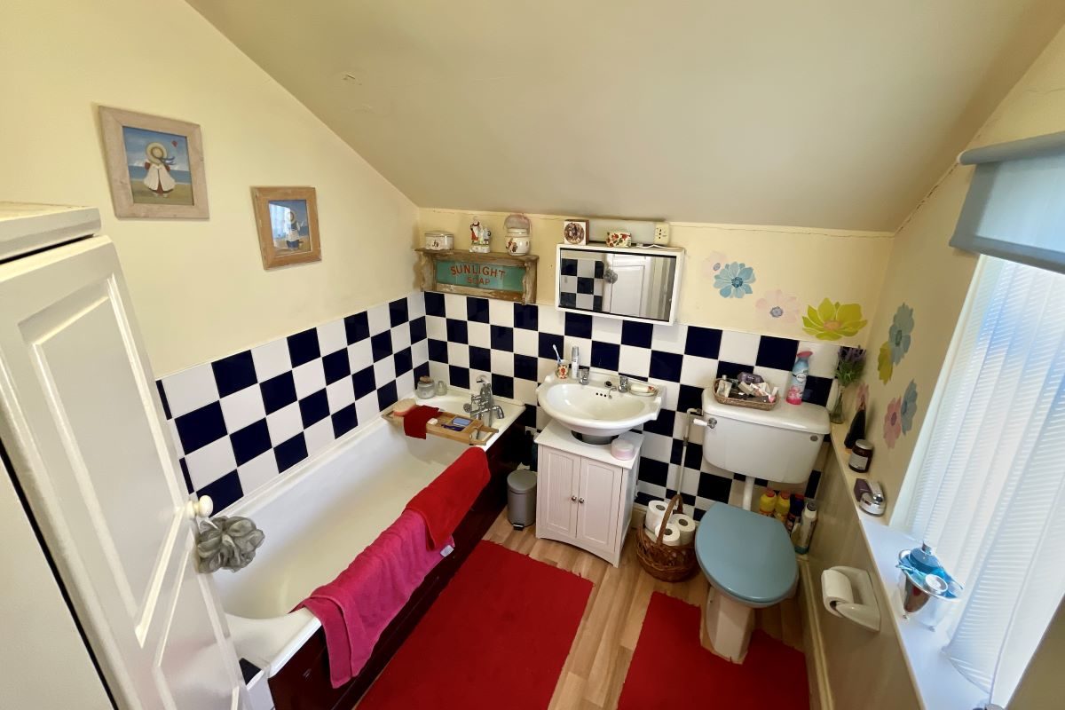 76 Primrose Hill, Haverhill lot image - 5