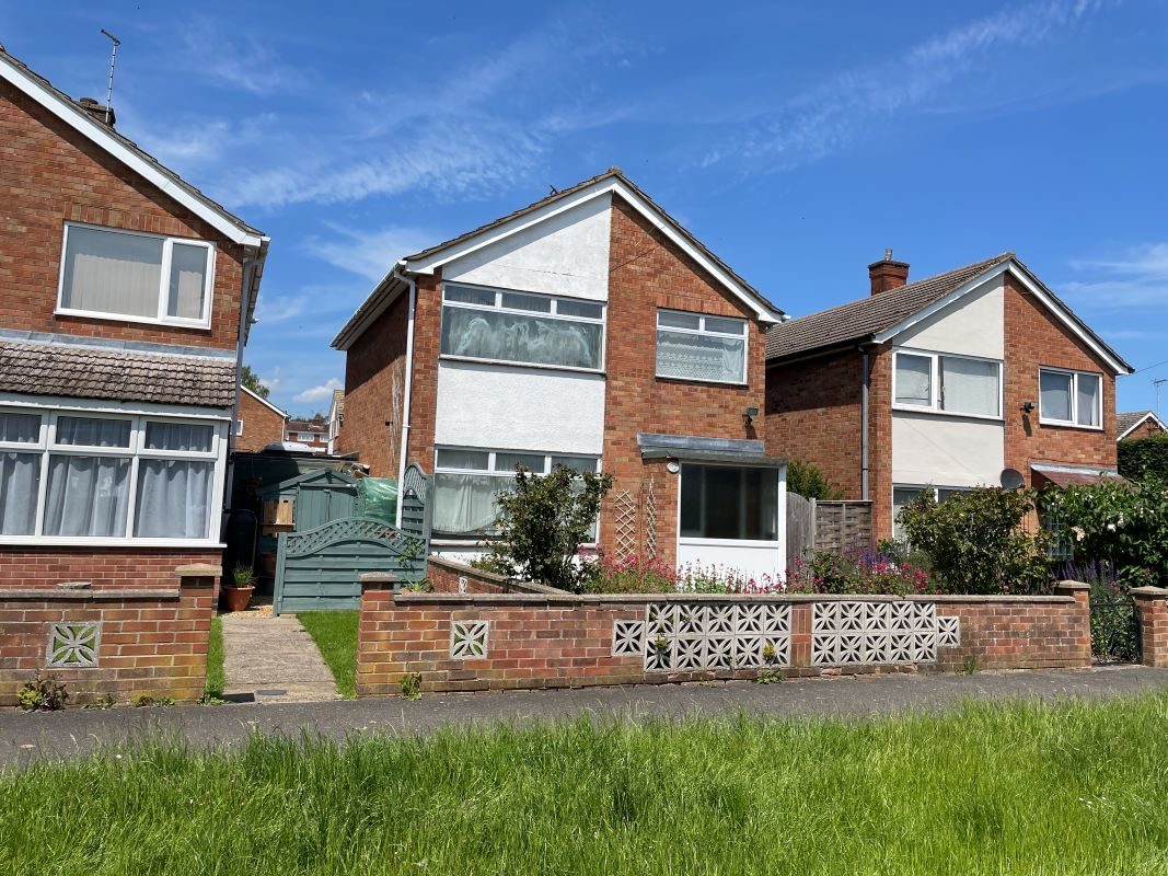19 Orchard Walk, Yaxley, Peterborough lot image - 0