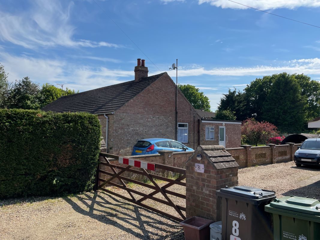 10 Green Lane, South Wootton, King's Lynn lot image - 2