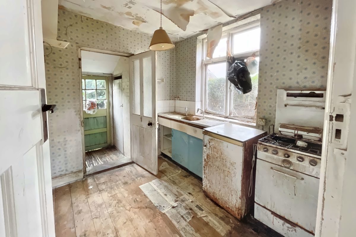 6 Penshurst Road, Ipswich, Suffolk, IP3 8QZ Goldings Auctions