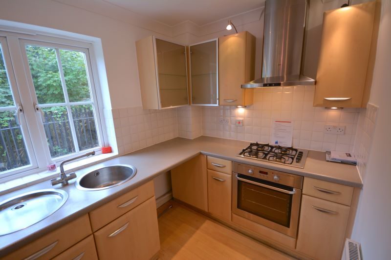 39 George Williams Way, Colchester, CO1 2JP lot image - 5