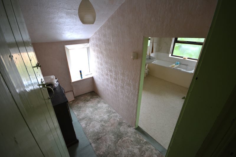 White House, The Green, Ashbocking, Ipswich, IP6 9JZ lot image - 6