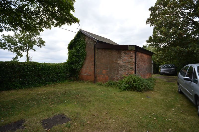 White House, The Green, Ashbocking, Ipswich, IP6 9JZ lot image - 12