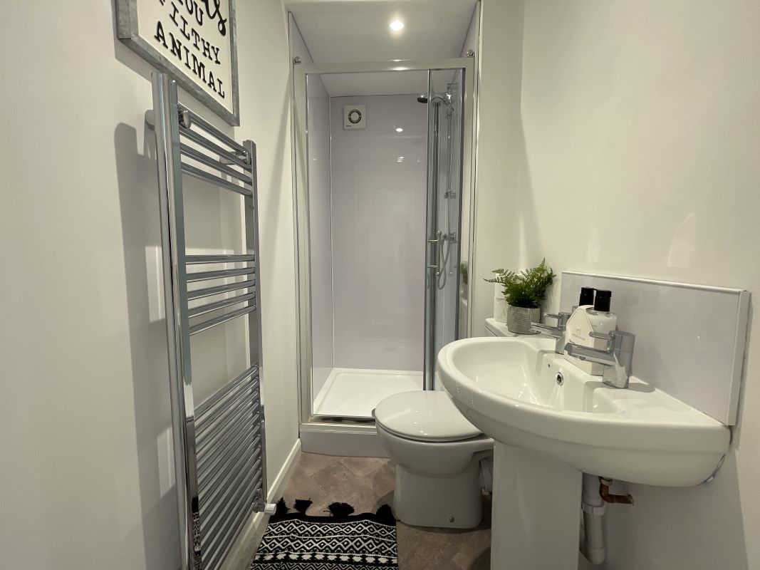 36 Burrell Road, Ipswich, Suffolk, IP2 8AB lot image - 9