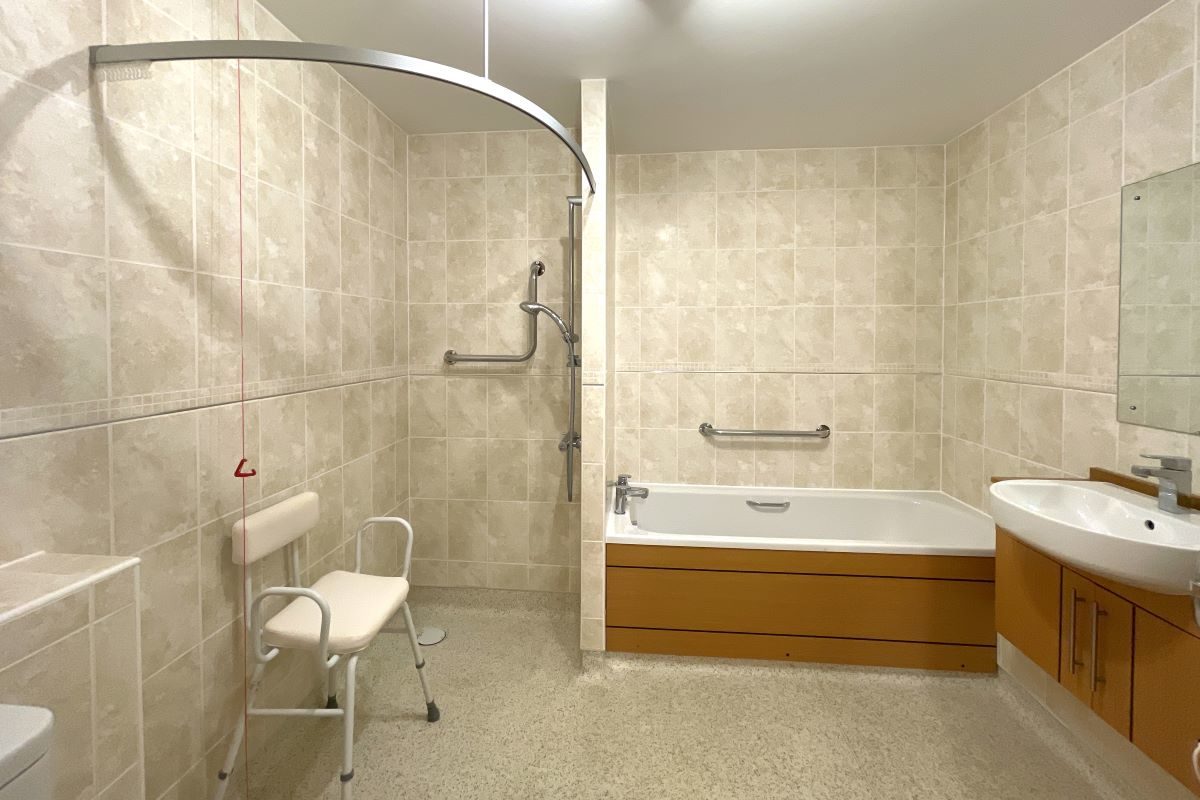 Booth Court, 26 Handford Road, Ipswich, Suffolk, IP1 2GD lot image - 5