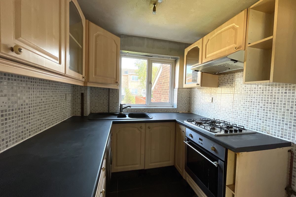 17 Mottram Close, Ipswich, Suffolk, IP2 9XQ lot image - 3