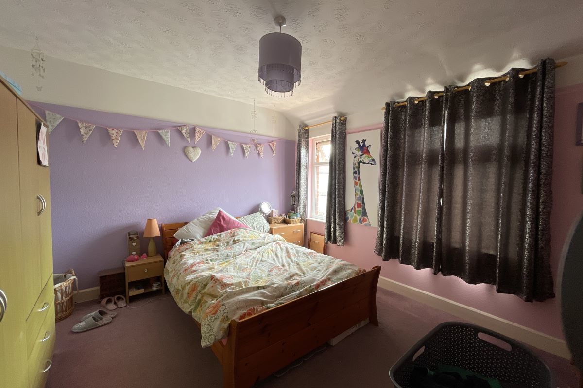 49 Maidstone Road, Felixstowe, Suffolk, IP11 9EE lot image - 5