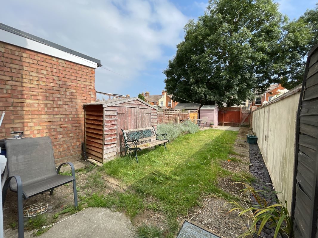 49 Maidstone Road, Felixstowe, Suffolk, IP11 9EE lot image - 7