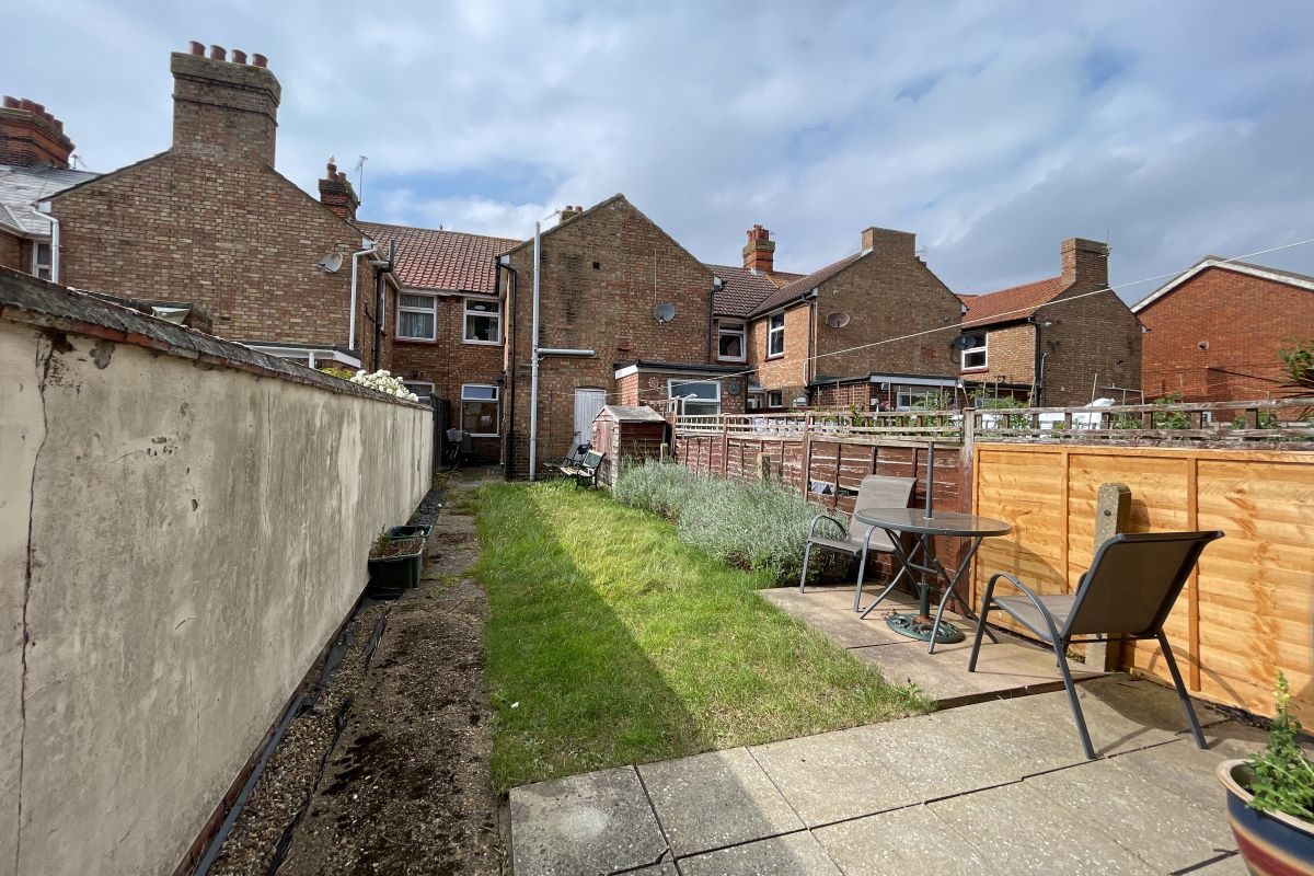 49 Maidstone Road, Felixstowe, Suffolk, IP11 9EE lot image - 8