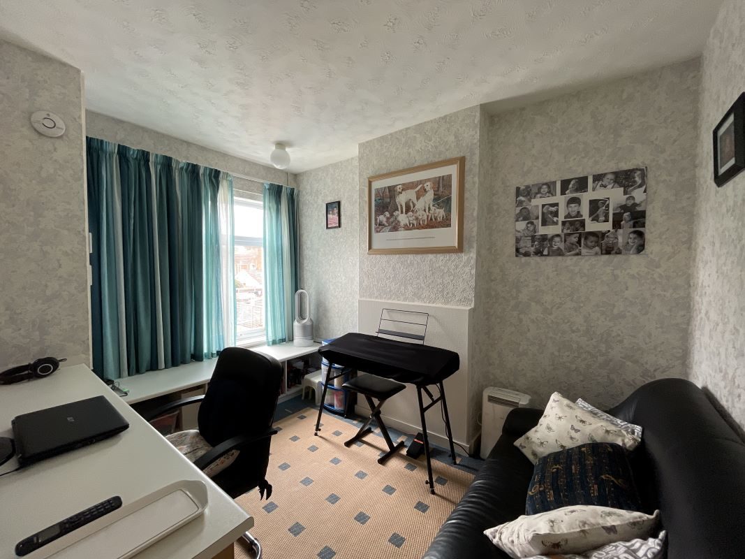 10 Dover Road, Ipswich, Suffolk, IP3 8JQ lot image - 4