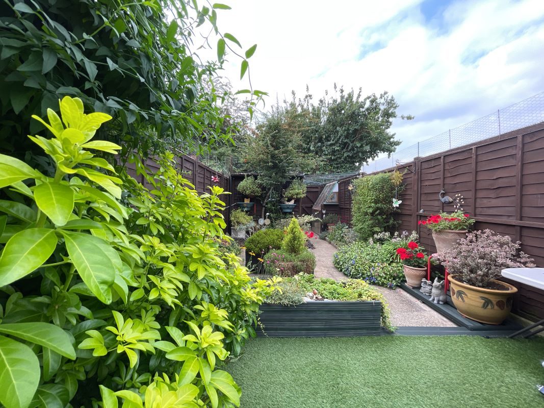 10 Dover Road, Ipswich, Suffolk, IP3 8JQ lot image - 7