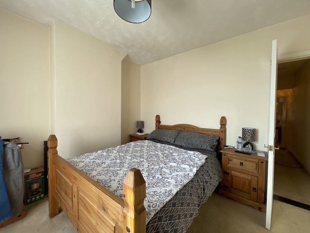 320 Bramford Road, Ipswich, Suffolk, IP1 4BB lot image - 5