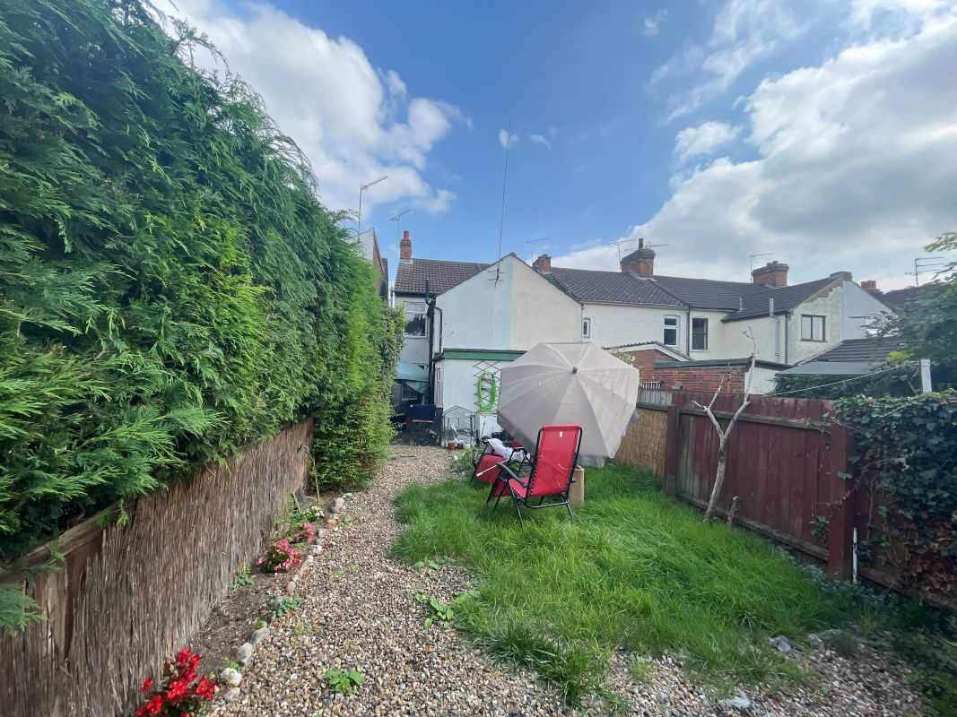 37 Windsor Road, Ipswich, Suffolk, IP1 4AN lot image - 8